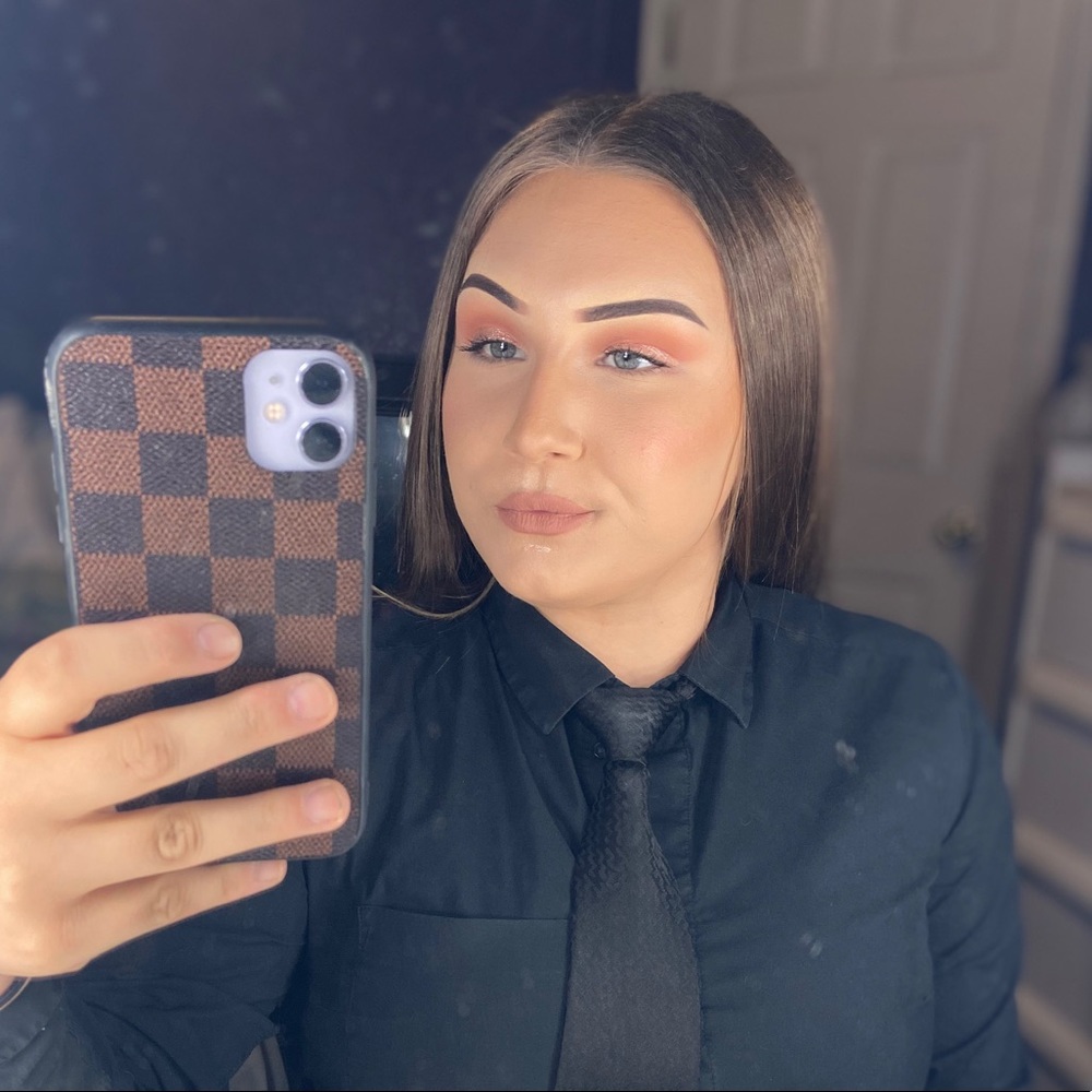 Meet your Posher, Denise